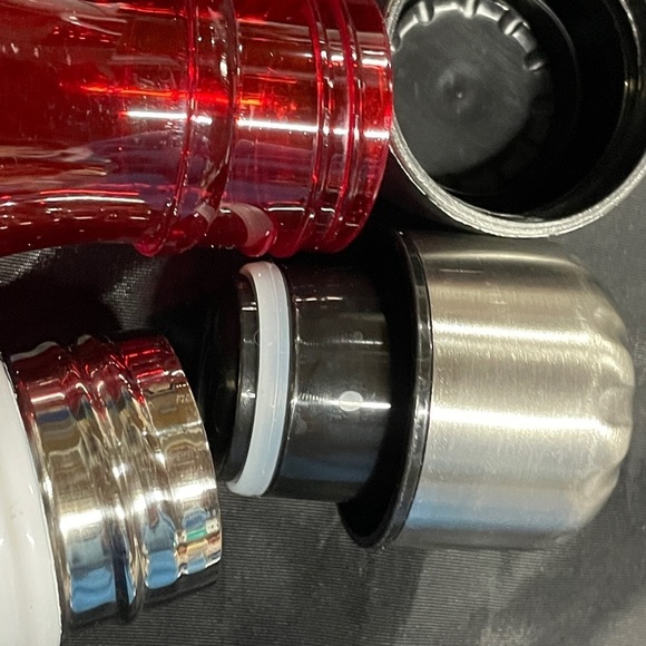 Hydrate on a budget- new Aluminum Zo Skin and BPA-free bottles w/ Bubba 24 oz - Picture 6 of 15